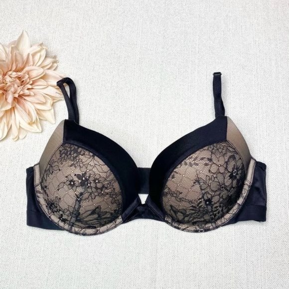 Victoria’s Secret Black Lace Push Up Bra 32D - Picture 1 of 9